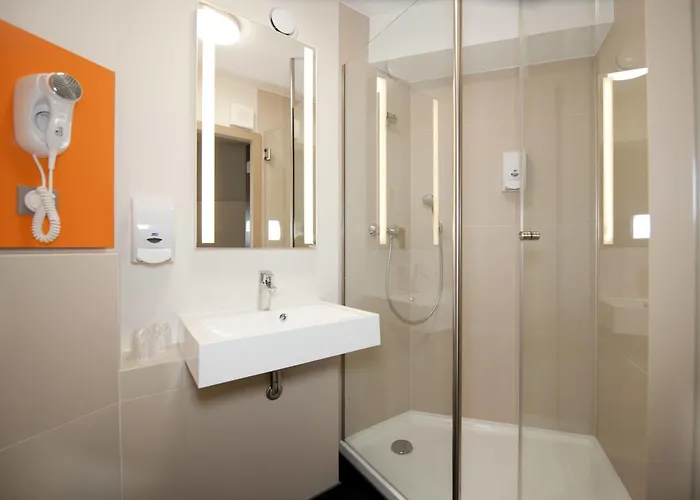 Centrum Ξενοδοχείο Λοτζ